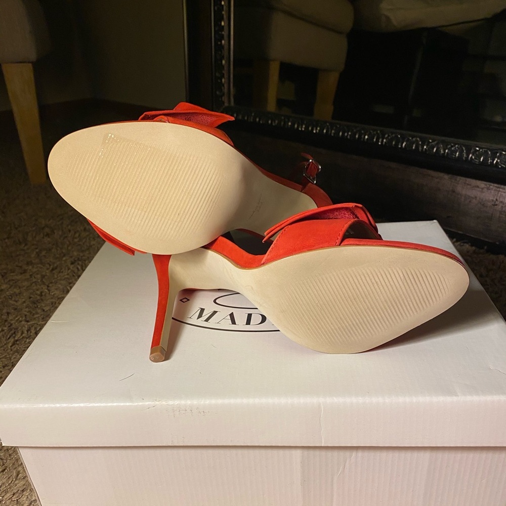 Steve Madden - Picture 3 of 4